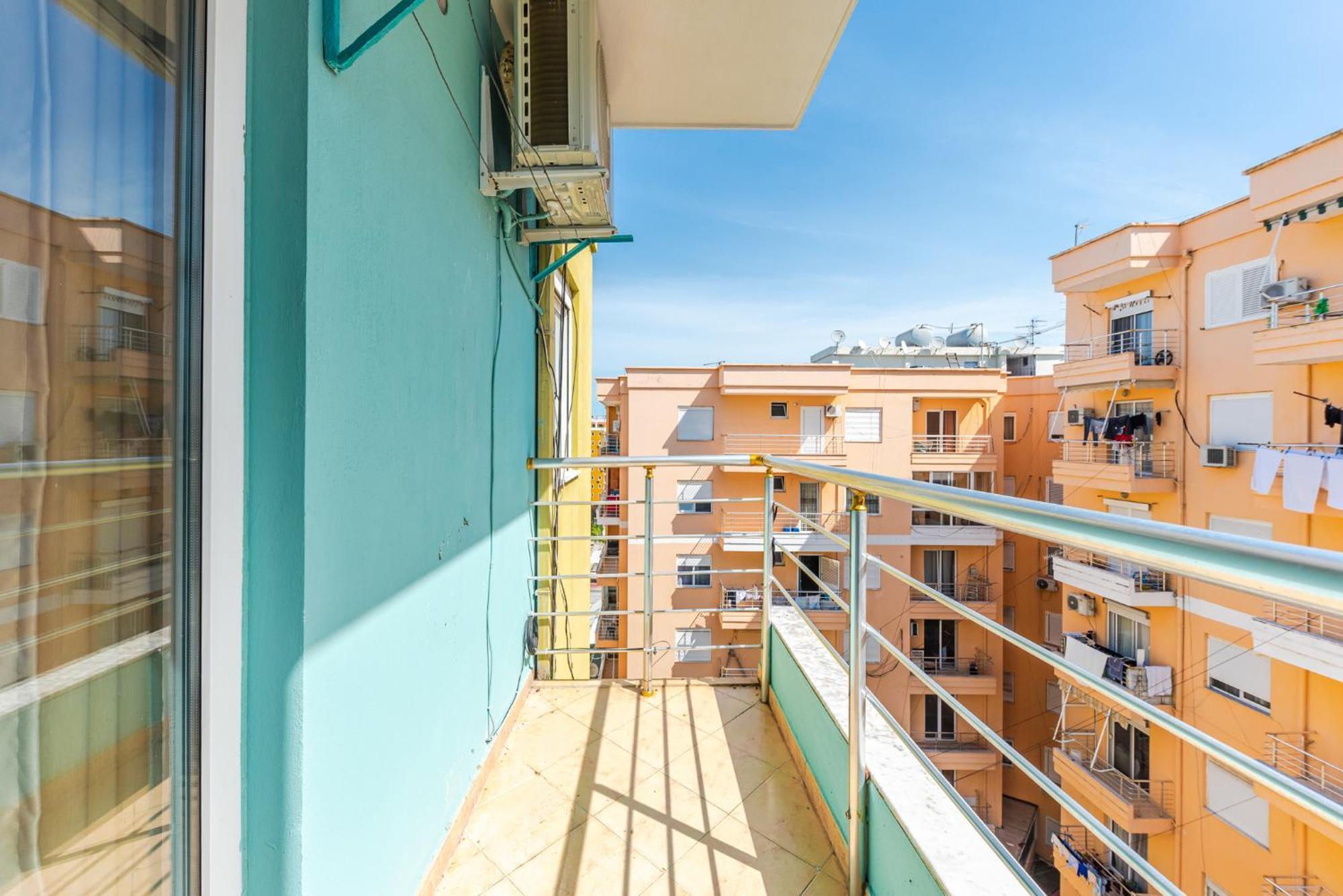 Sunny Central Apartment Durres Bagian luar foto